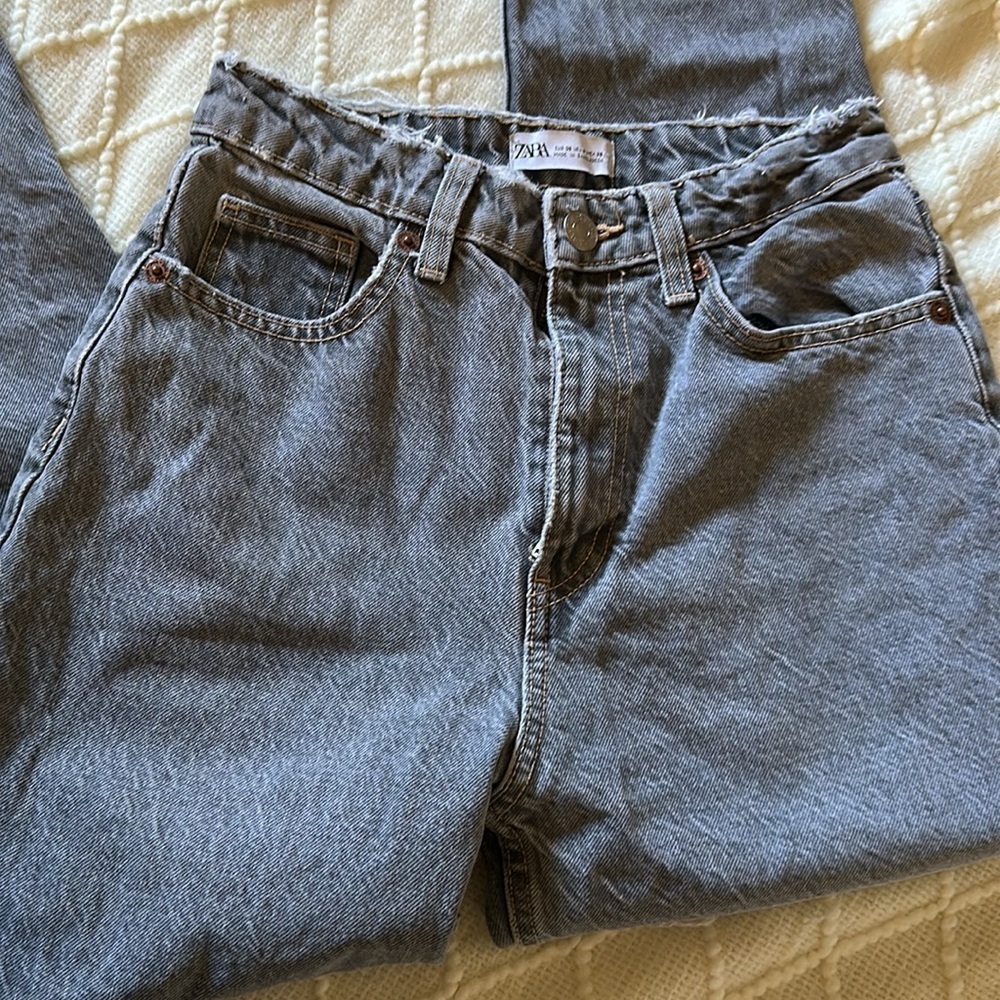 Zara - Picture 3 of 4